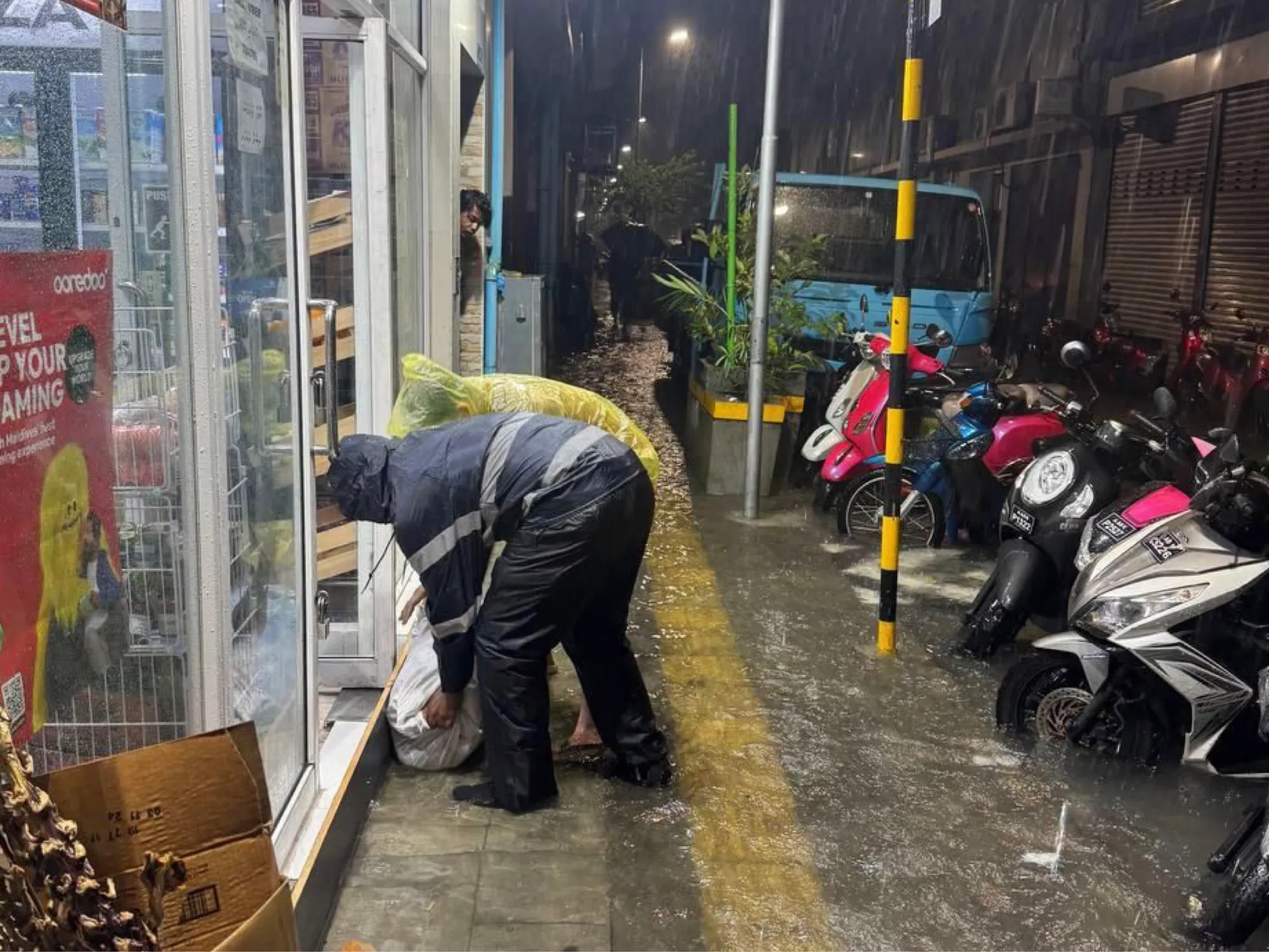 ފެންބޮޑުވެފައި އޮތުމުން ބަރުއުޅަނދު ނުދުއްވަން ފުލުހުން އެދިއްޖެ