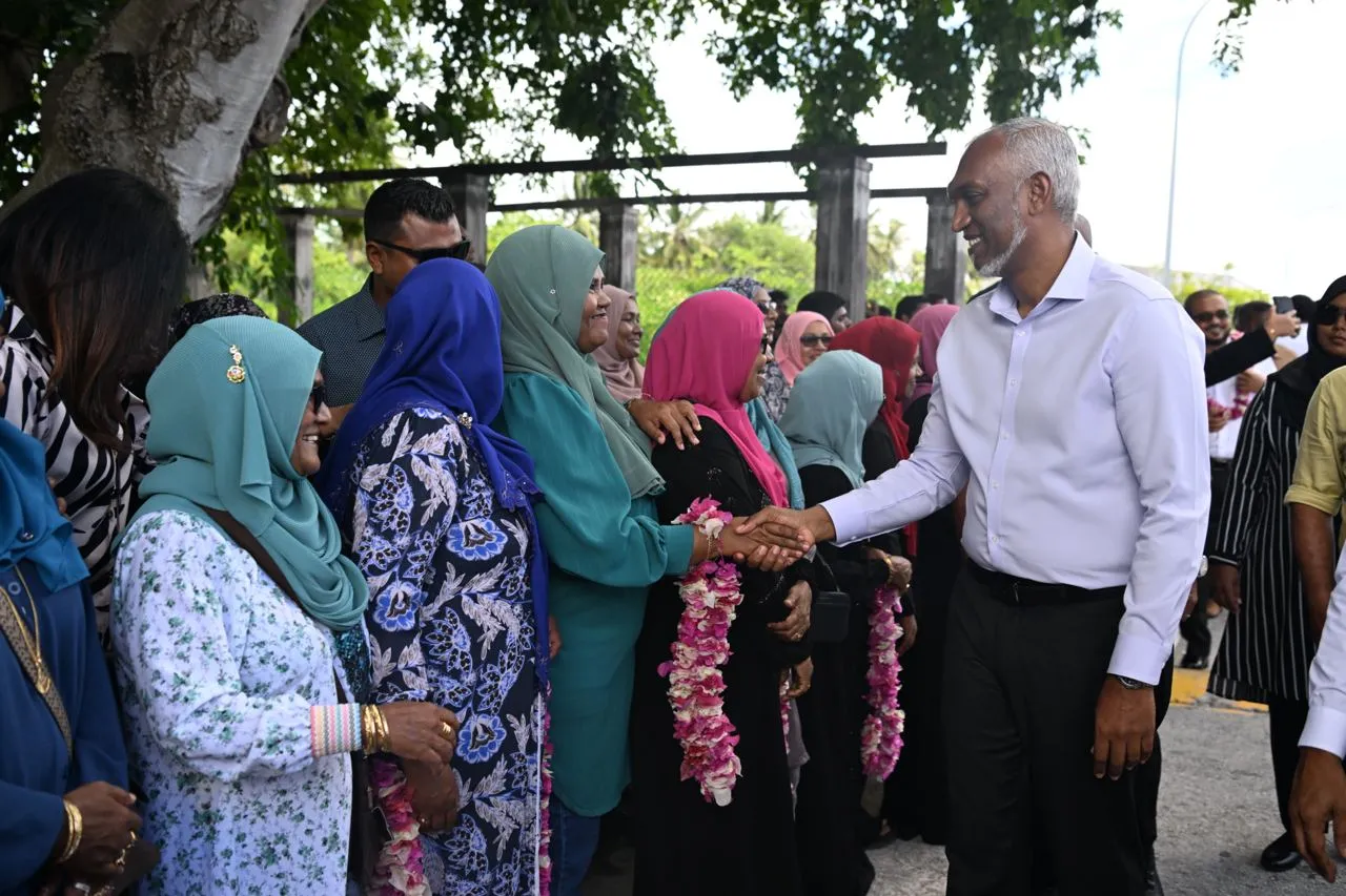 ރައީސް ޑރ.މުއިއްޒު އައްޑޫ ސިޓީ އަށް ވަޑައިގެންފި