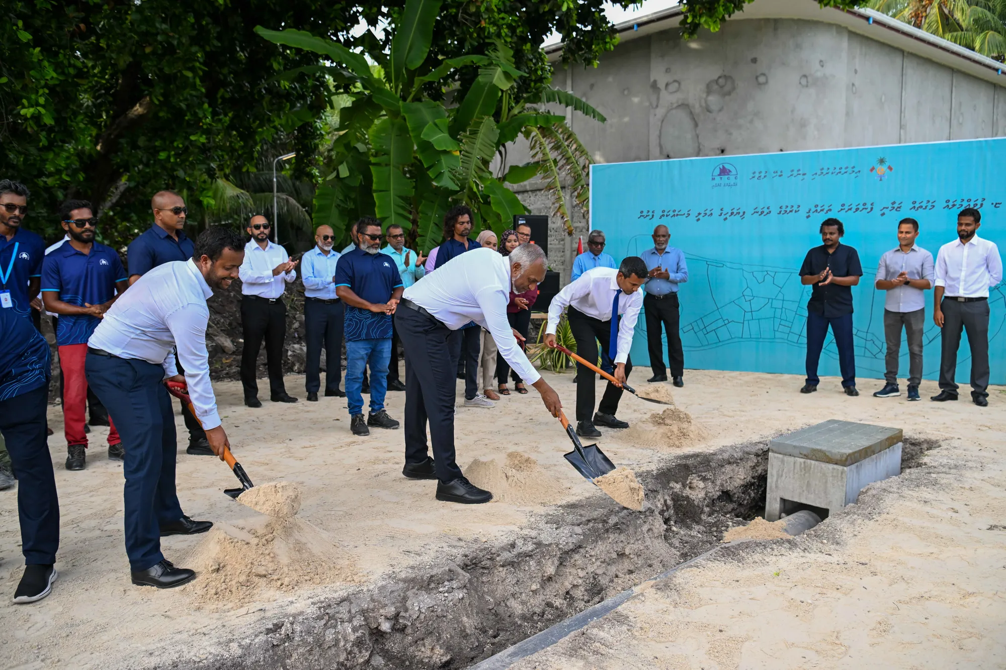 ފުވައްމުލައް ސިޓީގެ މަގުތައް ހެދުމުގެ ދެވަނަ ފަޔަވަހީގެ އަމަލީ މަސައްކަތް ފަށައިފި