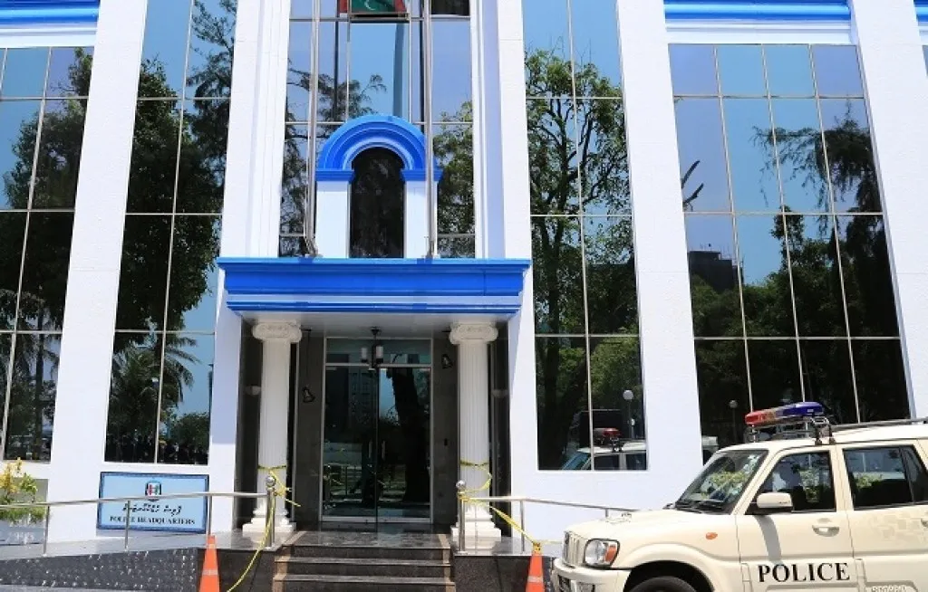 އަނެއްކާވެސް ދެކުނުގެ އަތޮޅެއްގެ ރަށެއްގައި 12 އަހަރުގެ ކުއްޖަކާއި ބެހުނު މައްސަލައެއް!