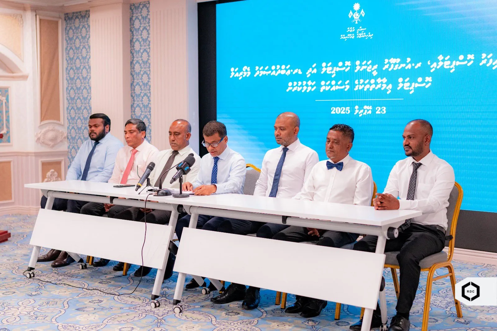 ދެ ހޮސްޕިޓަލެއް ޓާޝަރީ ފެންވަރަށް ތަރައްޤީ ކުރަން ސަރުކާރު ދެ ކުންފުންޏާ ހަވާލުކޮށްފި