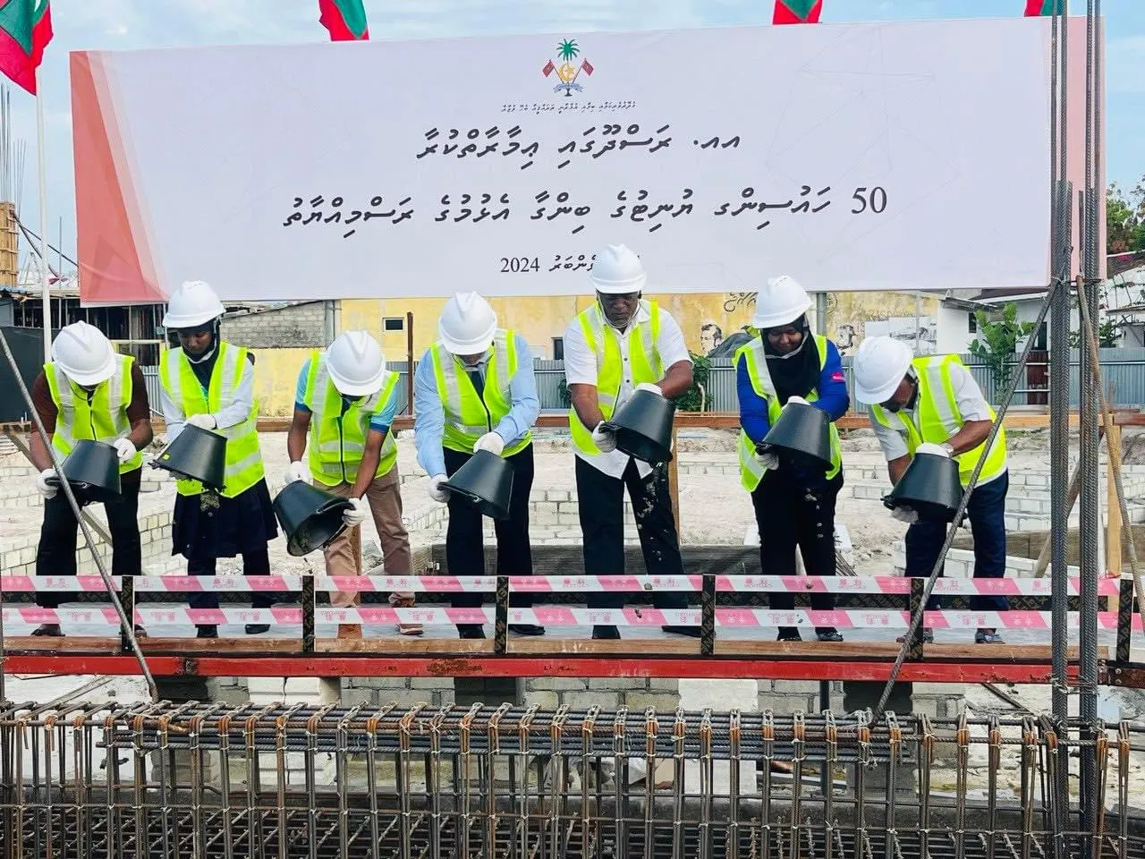 ރަސްދޫގައި 50 ހައުސިން ޔުނިޓް އެޅުމުގެ ބިންގާ އަޅައިފި