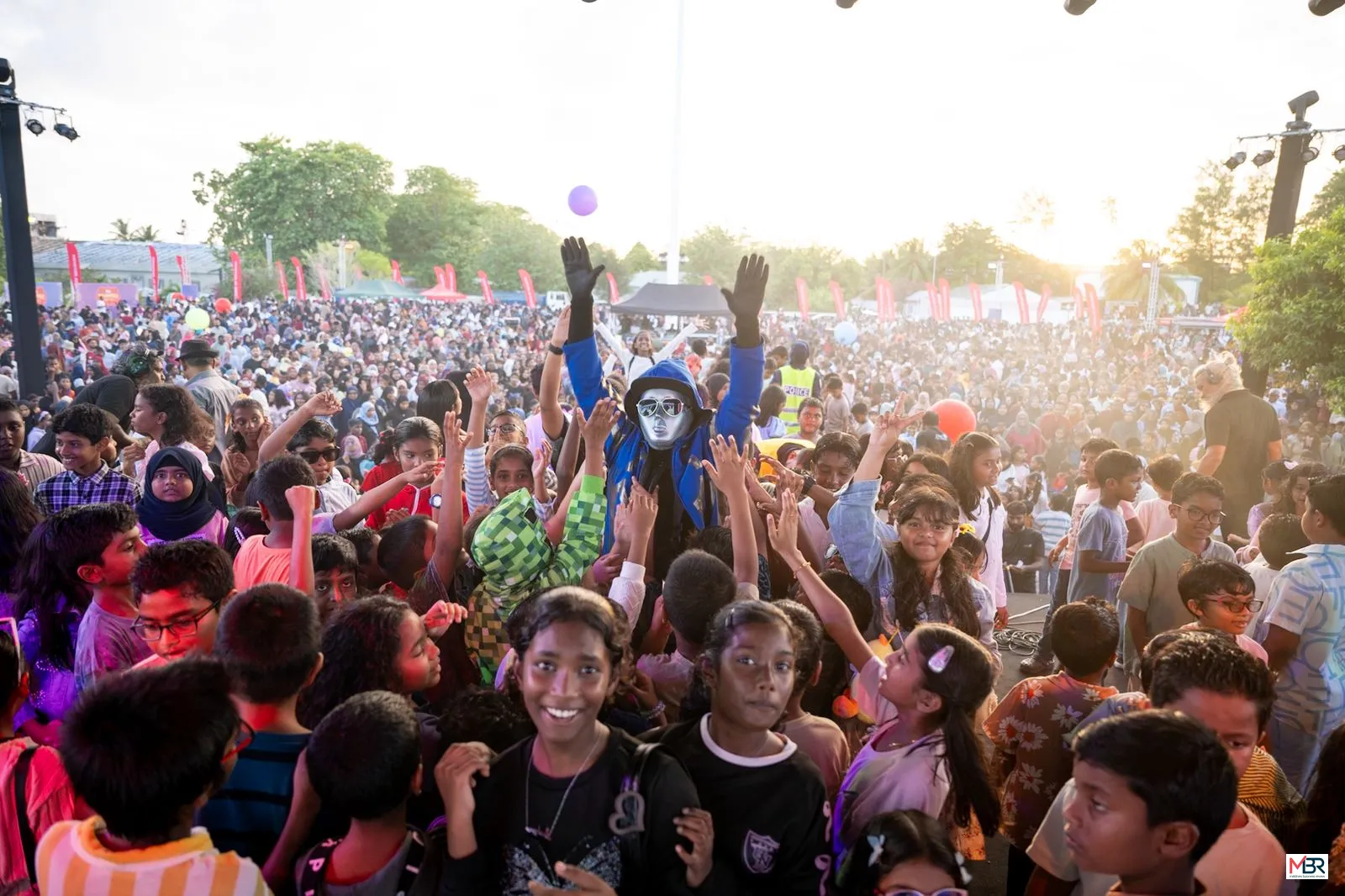 Addu City Shows Strong Support for BML’s Carnival