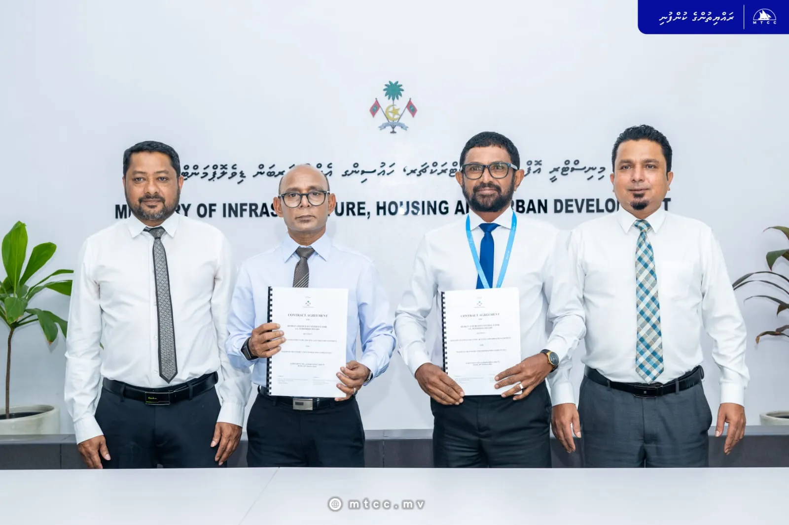ކޮންސްޓްރަކްޝަން މިނިސްޓްރީން ބުނީ މި 11 ރަށުގެ މަގުތައް ޒަމާނީ ފެންވަރަށް ތަރައްގީކޮށް ތާރު އަޅާނެ ކަމަށް