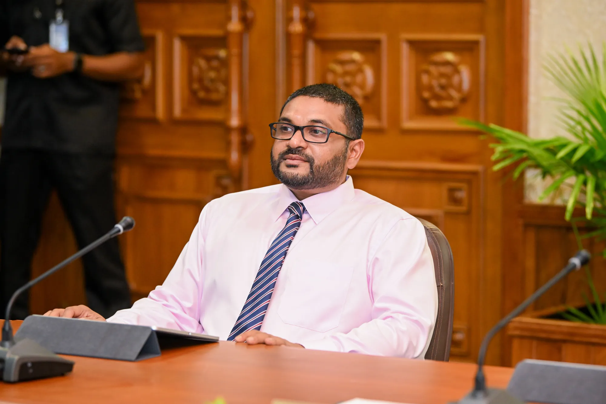 ރައީސް މަސައްކަތް ކުރައްވަނީ ދިވެހި އަސްކަރިއްޔާގެ ބާރު އަލުން ގާއިމުކުރުމަށް: ޣައްސާން