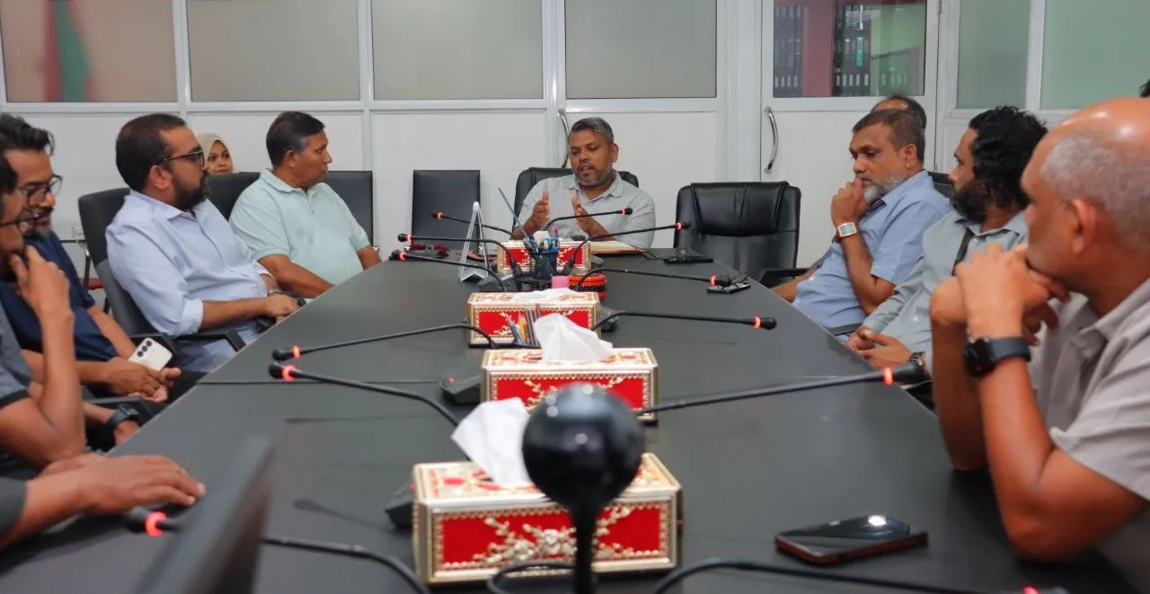 ސާޅީސް އެއް މީޑިއާއަކަށް ފައިސާދޭން ނިންމައިފި