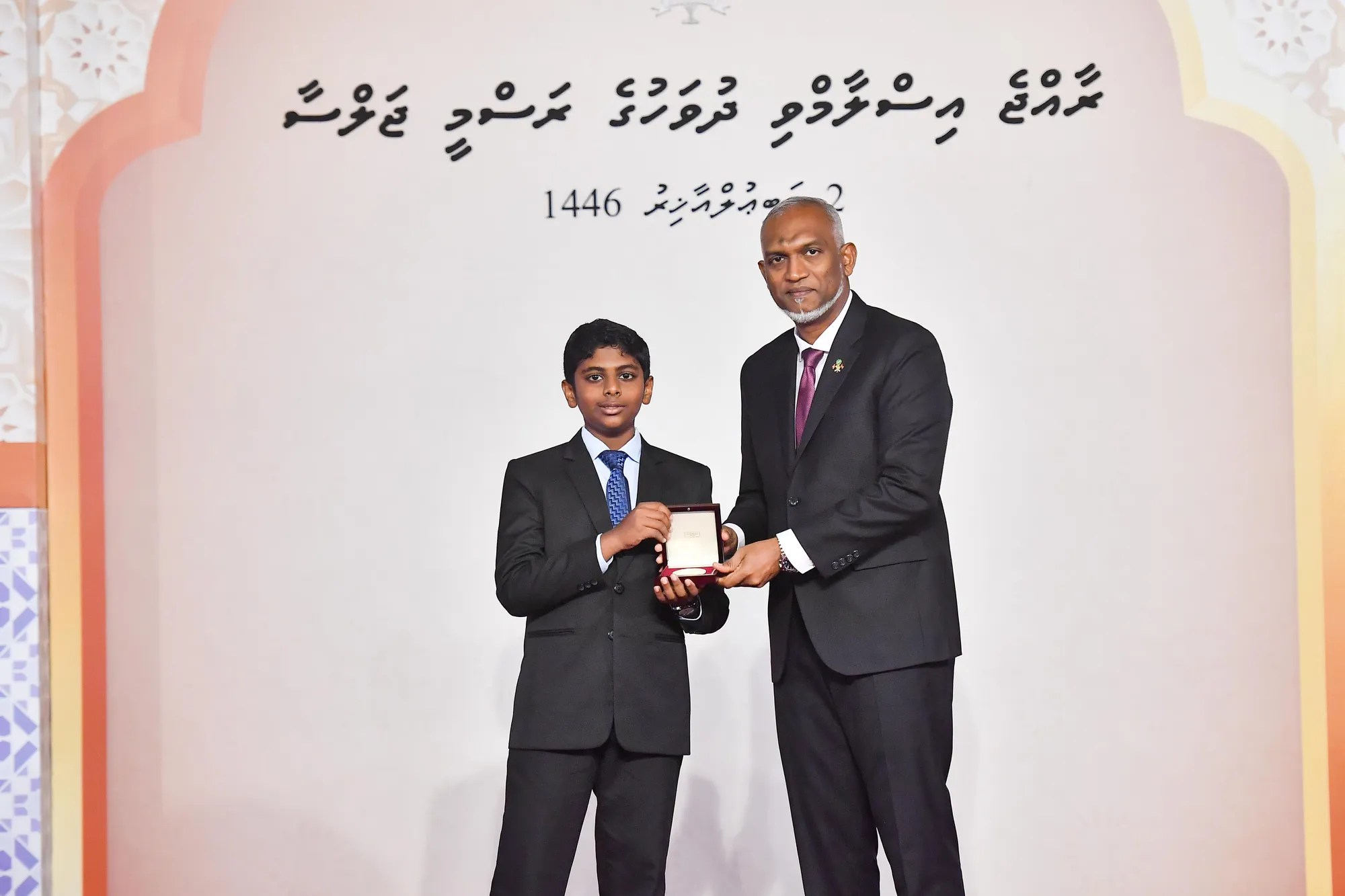 ހާފިޒުކަމުގެ ސަނަދު ހާސިލުކުރި, 28 ހާފިޒުންނަށް މެޑަލް ދެއްވައިފި