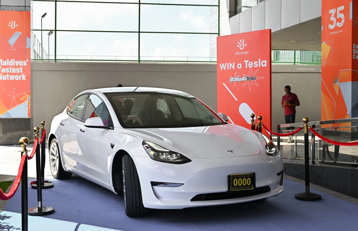 EV given away by Dhiraagu(Photo/Dhiraagu)