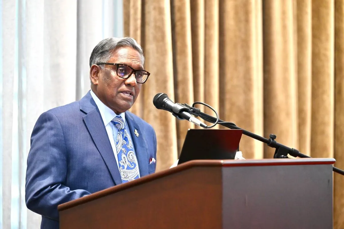 Special Envoy of the President Dr. Mohamed Waheed Hassan speaking at Maldives Tourism and Investment Forum in New York (Photo/President's Office)