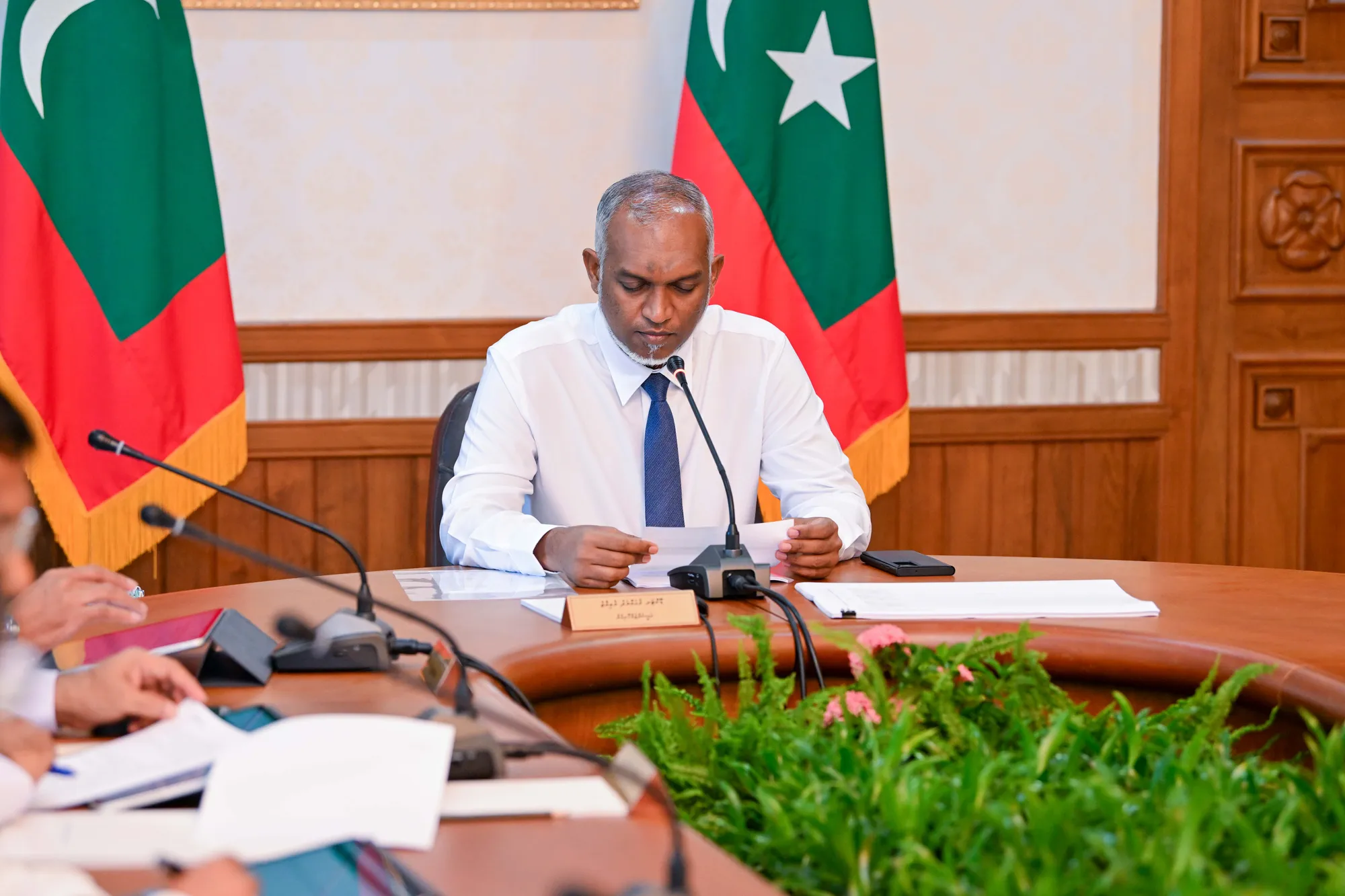 ކުއްލި ފަރުވާއަށް ބަލިމީހުން ގެނައުމުގައި ޢަމަލުކުރަމުން އަންނަ ނިޒާމު އިޞްލާޙުކުރުމަށް ރައީސް އަންގަވައިފި