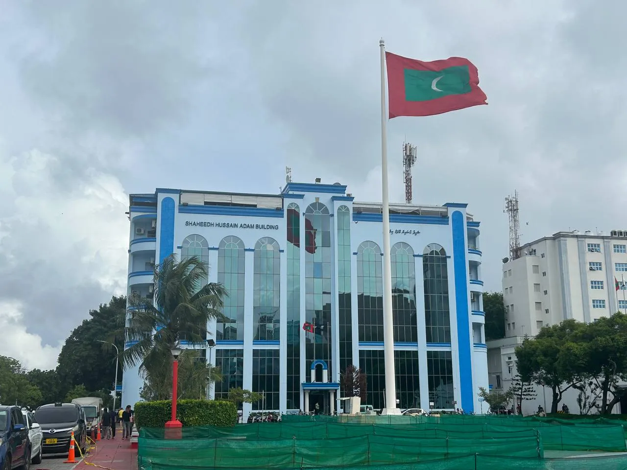 ޤާނޫނާއި ޚިލާފު ގިނަ ކުށްތަކެއް ކުރަމުން ދިޔަ ބިދޭސީންތަކެއް އަތުލައިގެންފި