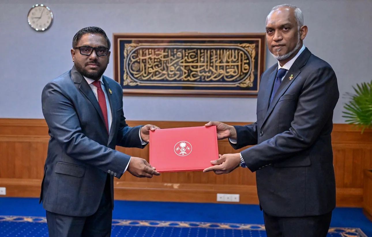Uz Amjad Musthafa getting appointed by President Dr. Muizzu (Photo/President's Office)