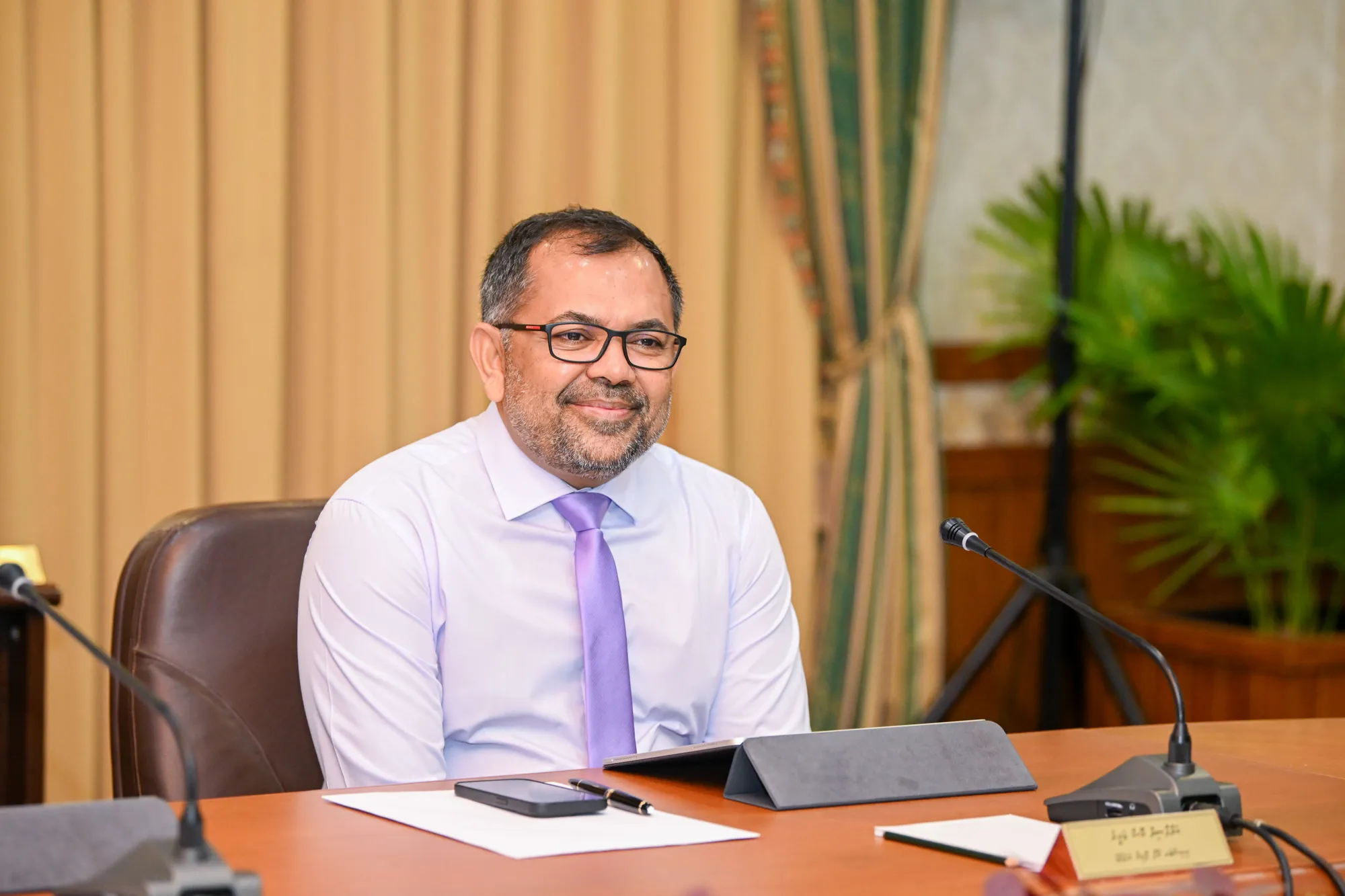 ރަސްމީ ދަތުރުފުޅެއްގައި ޚާރިޖީ ވަޒީރު ޒަމީރު ސައުދީއަށް