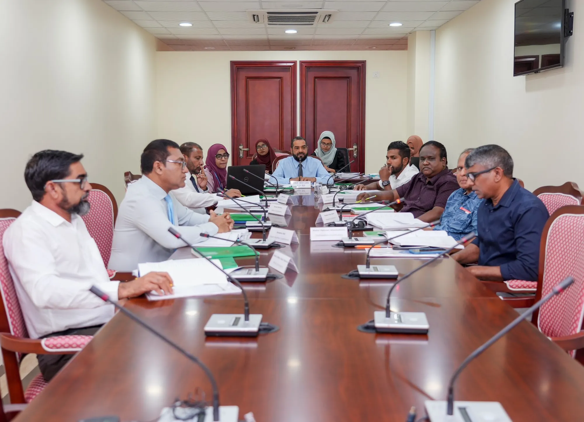 މެމްބަރުންގެ މާލީ ބަޔާންތައް ހުށަހަޅަންޖެހޭ މުއްދަތު އަވަސްކުރަން ކޮމިޓީން ނިންމައިފި