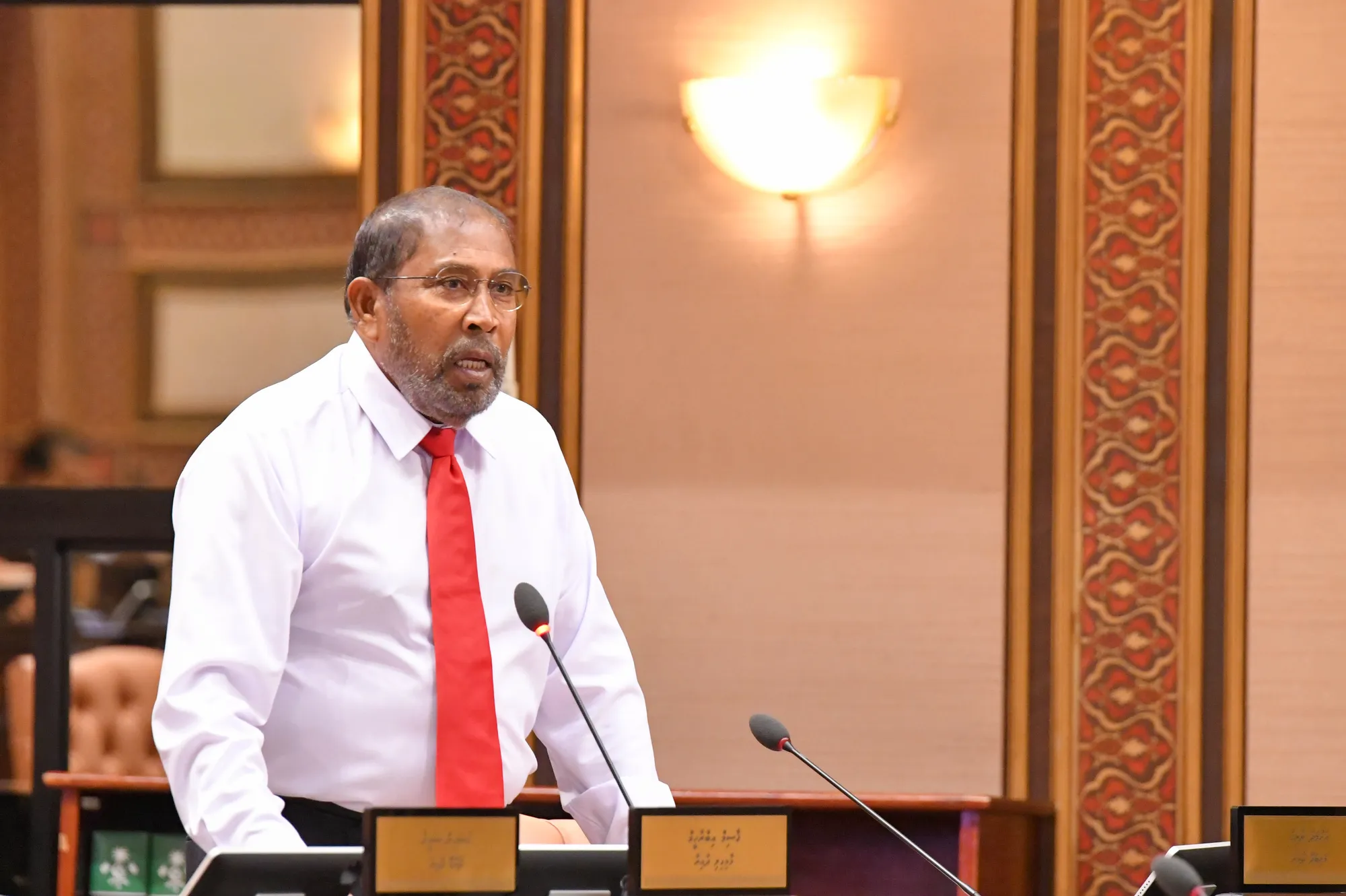 ބޭންކުގައި ހުންނަ މީހުންގެ ފައިސާަ ރައްކާތެރިކޮށް ބެހެއްޓޭނެ ނިޒާމެއް ކަނޑައެޅުމަކީ ބޭންކުގެ ޒިންމާއެއް: ޤާސިމް