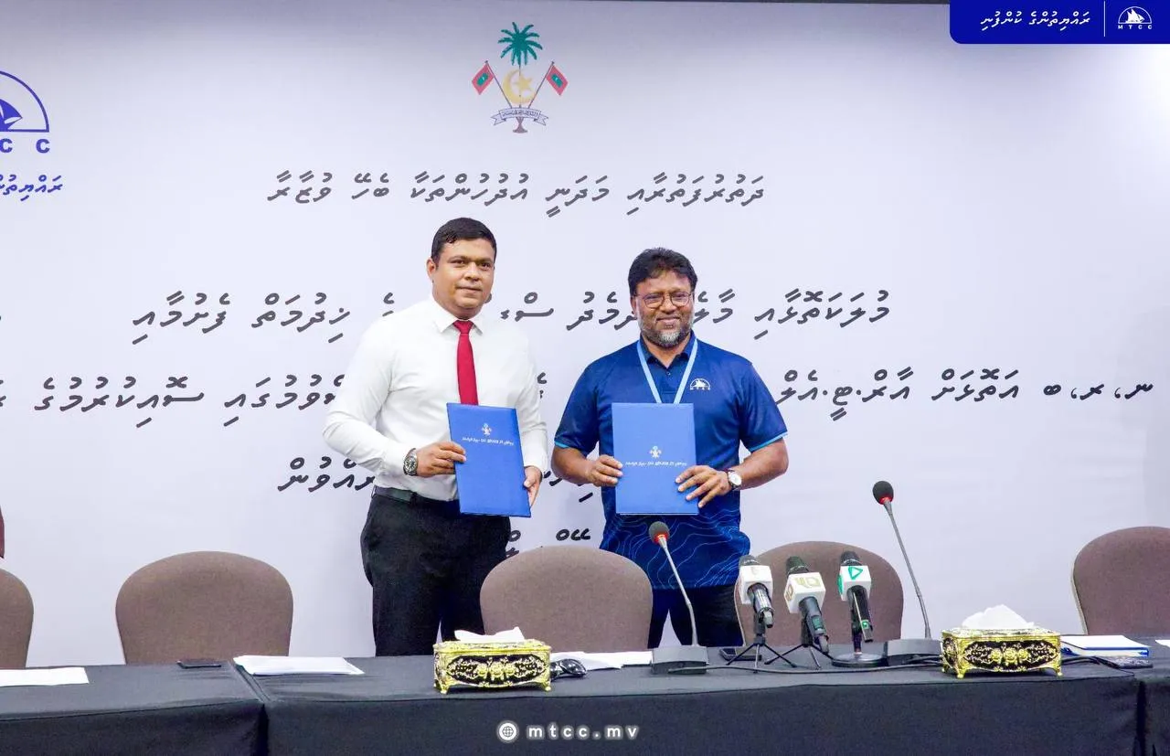 މުލަކު އަތޮޅާއި މާލެއާއި ދެމެދު ސްޕީޑް ފެރީ އަދި ތިން އަތޮޅެއްގައި އާރްޓީއެލް ފެރީގެ ޚިދުމަތް ފަށަން ސޮއިކޮށްފި