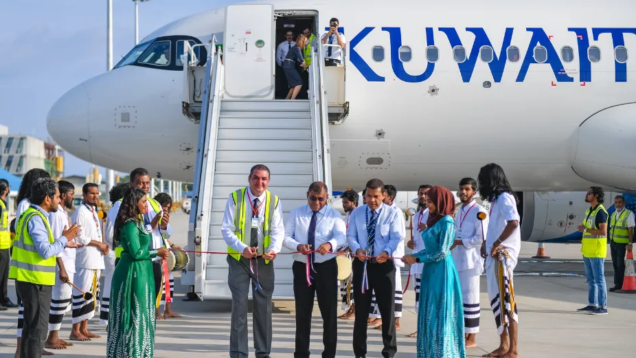 Kuwait Airways landing at airport