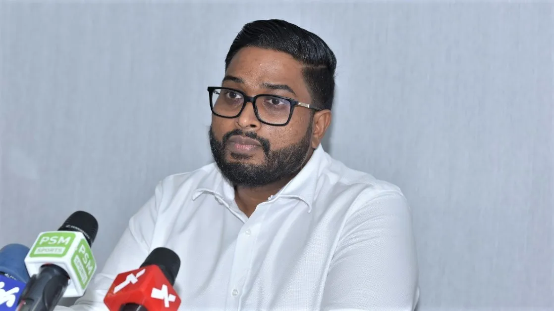 ޝަރީއަތް ނިމެންދެން ބައްސާމްގެ ޕާސްޕޯޓް ހިފަހައްޓަން އަމުރުކޮށްފި