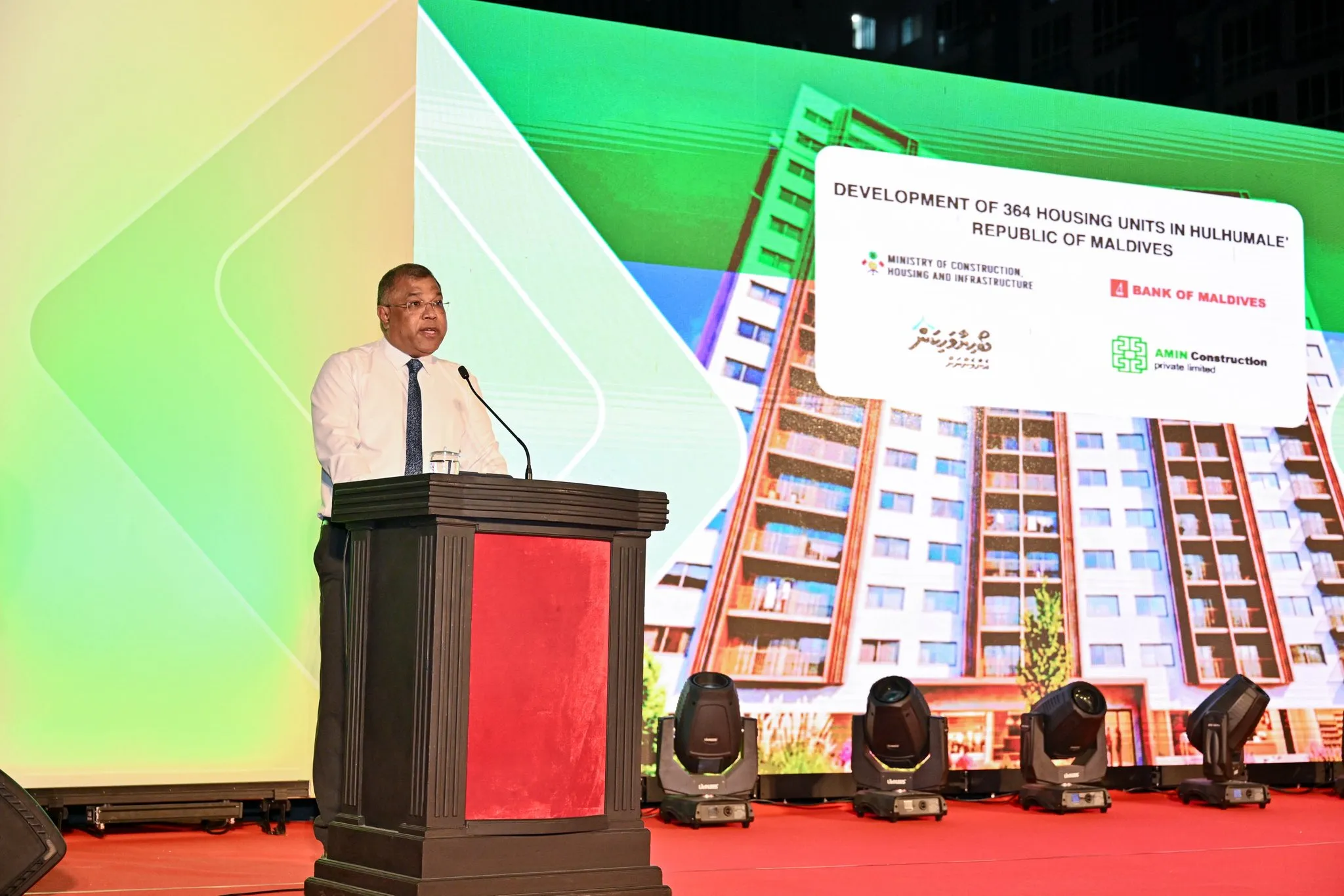 ހުޅުމާލެ ފޭސް 1ގައި އަޅާ ފްލެޓްތަކުގެ ބިންގާ އަޅައިފި