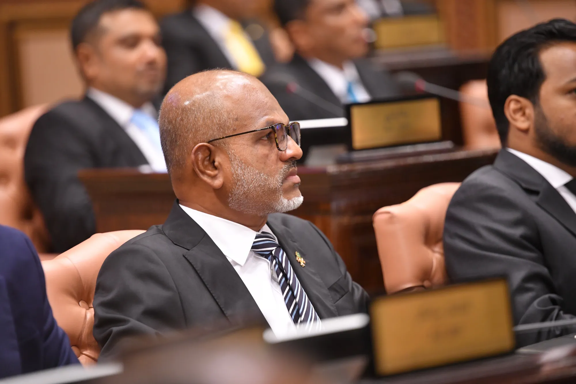 ބީއެމްއެލްގެ އިސް މަގާމުތަކަށް ދިވެހިން ލެވޭތޯ ބަލަންޖެހޭ: ނާޒިމް