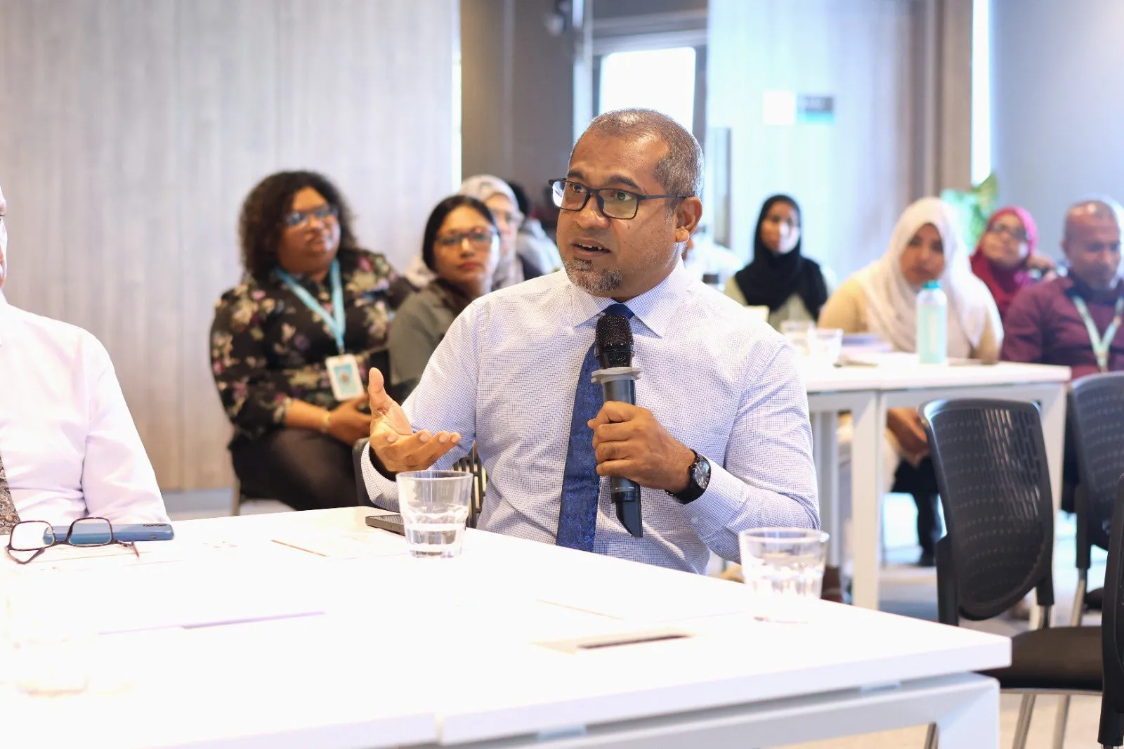 ކޮވިޑްގެ ހާލަތުން އަރައިގަތުމަށް ފަސޭހަވި އެންމެ ބޮޑު އެއްސަބަބަކީ ޕްރައިވެޓް ސެކްޓާ އިން ކުރި ހޭދަ: ޚަލީލް