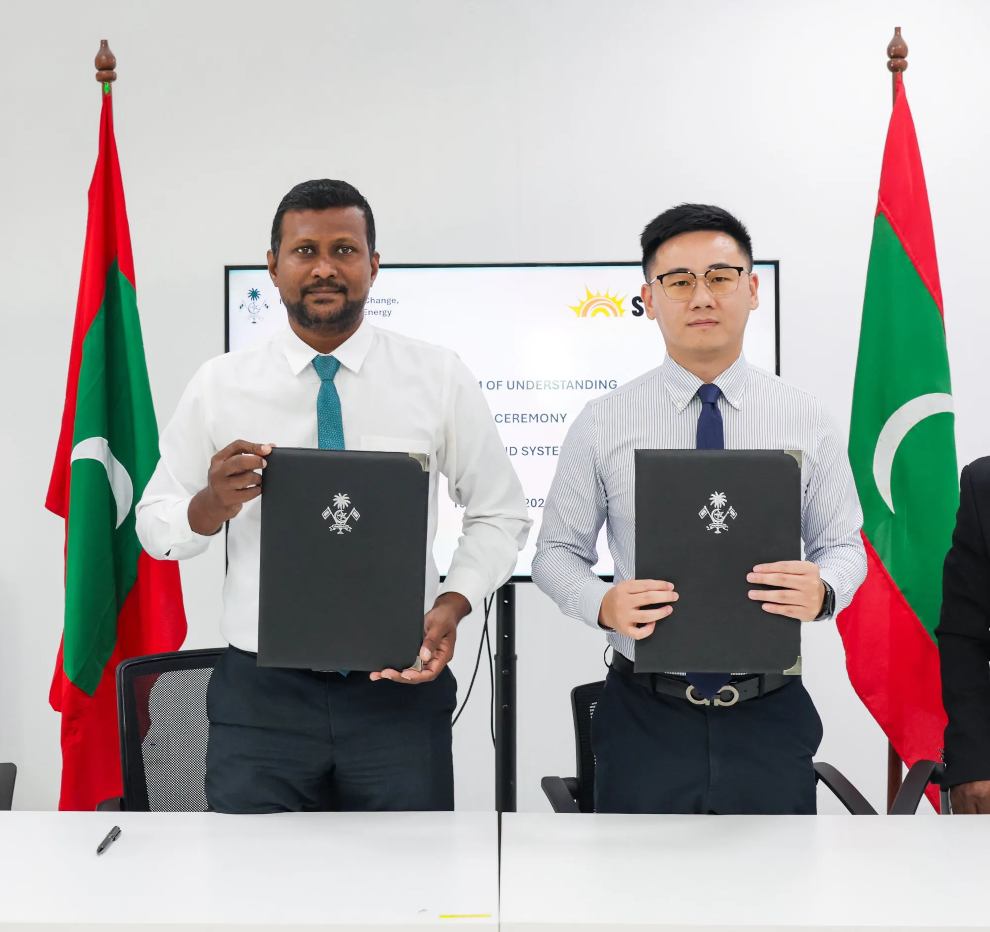 Maldives partners with Chinese firm to expand renewable energy capacity