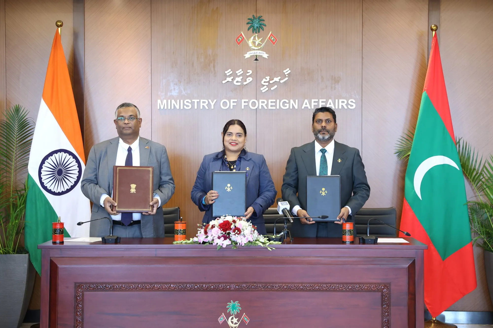 އިންޑިޔާގެ ހިލޭ އެހީގެ ދަށުން 3 ރަށެއްގައި ފިޓްނަސް އަދި ރެކްރިއޭޝަން ސެންޓަރުތައް ޤާއިމުކުރުމަށް އެއްބަސްވެއްޖެ