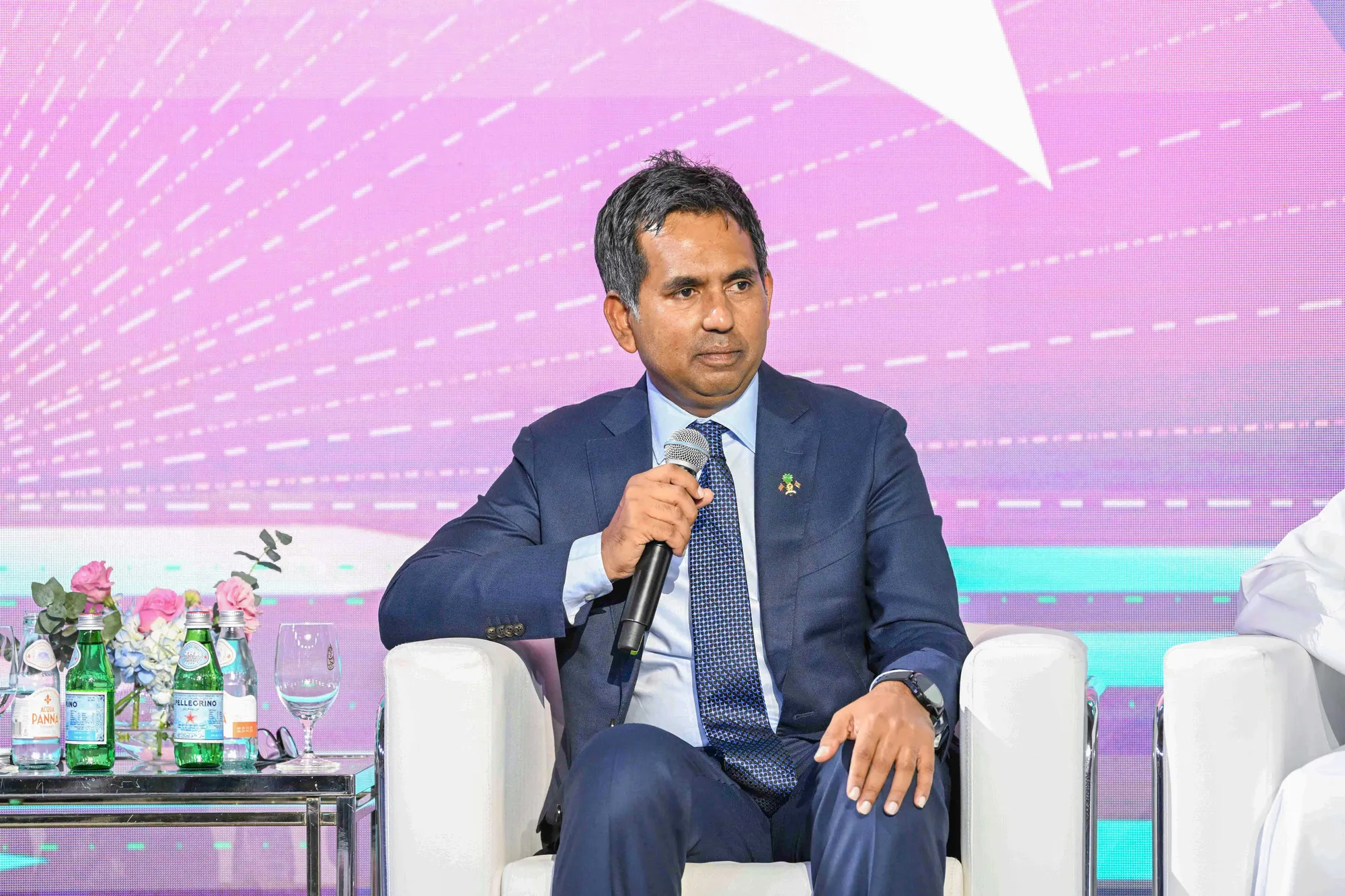 ޗައިނާ އާއި އިންޑިއާއާއެކު ކުރެވޭ ވިޔަފާރީގެ މަސައްކަތްތަކުން ޑޮލަރުގެ ޑިމާންޑް ދަށްވާނެ: ސަޢީދު ‏⁦