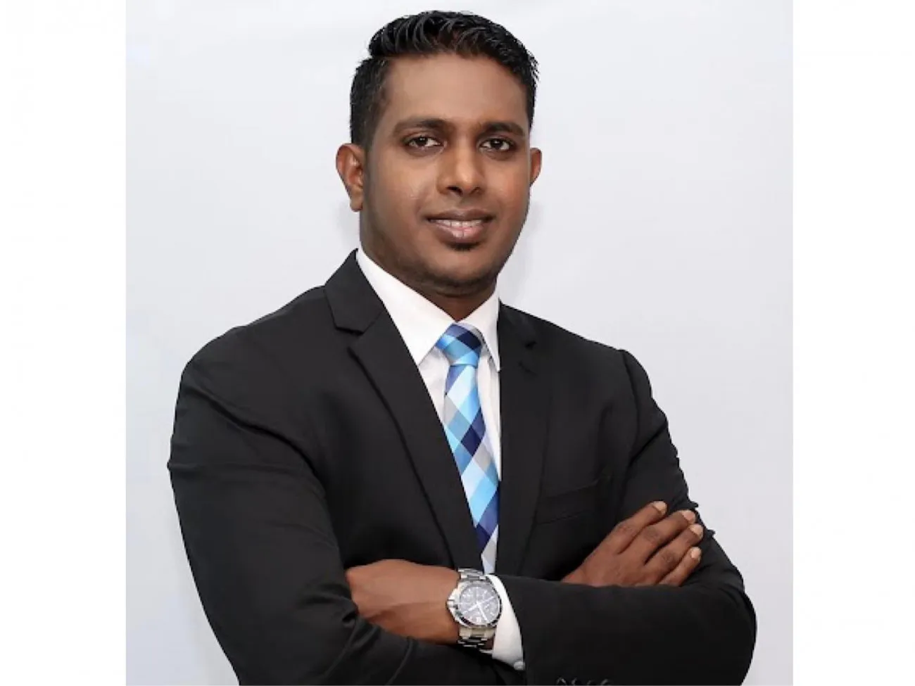 ޑިވެލޮޕްމަންޓް ބޭންކްގެ ބޯޑު މެންބަރުކަމުން އަހްމަދު އިސްތިއުފާ ދީފި