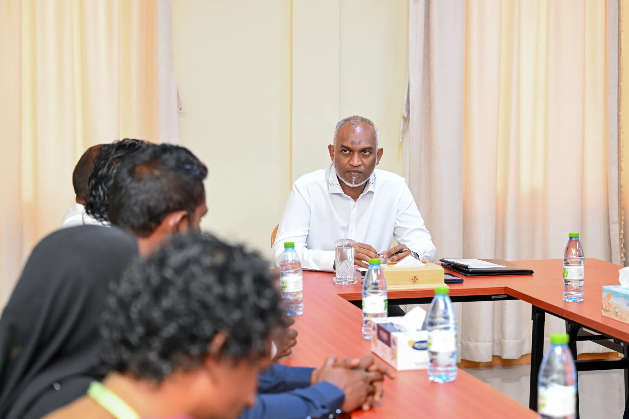 މާޅެންދޫ ކައުންސިލާއި އ.ތ.މ ކޮމިޓީން ރައީސްއާއި ބައްދަލުކުރައްވައިފި