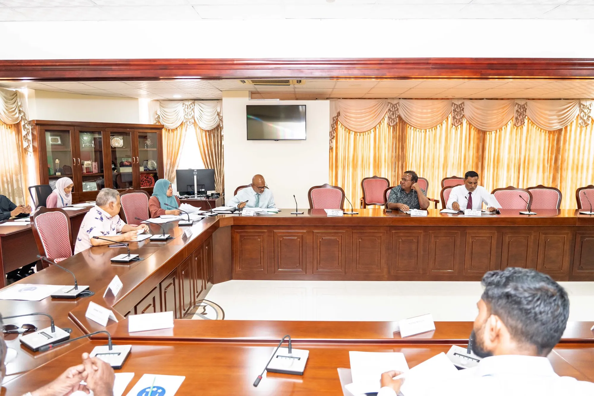 އޮޑިޓް އޮފީހުގެ މަސައްކަތްތައް ލަސްވާ ސަބަބު މާލިއްޔަތުކޮމިޓީން ބަލަނީ