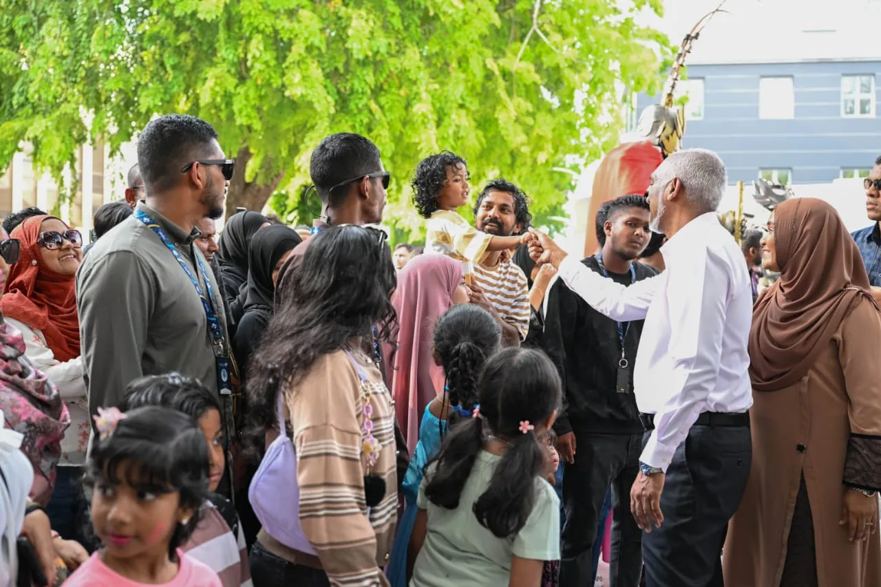 އިއްޔެ ކުރިއަށްގެންދިޔަ ފަދަ، "ޢީދު އުފާ" ހަރަކާތެއް މީގެކުރިން ދުށީމުތަ؟