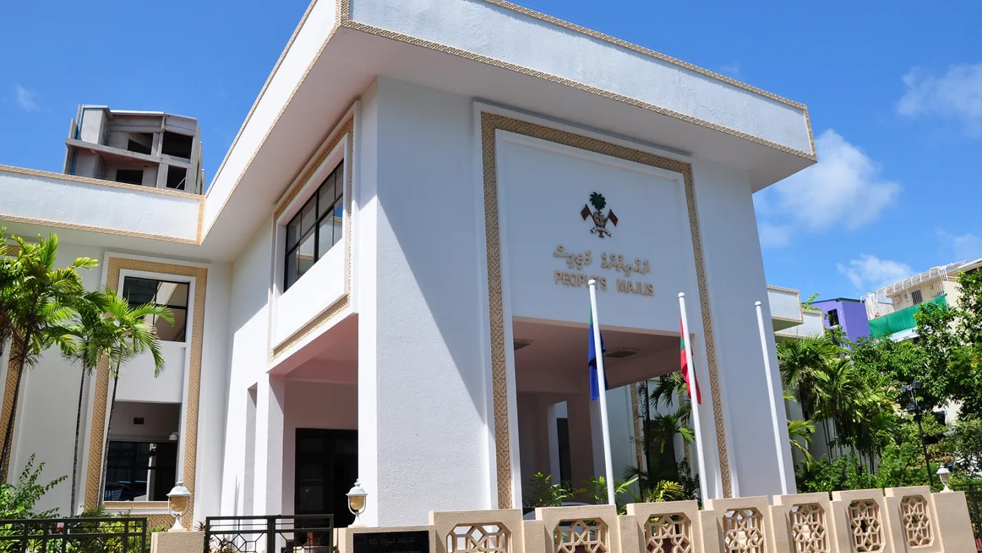 ރައްޔިތުންގެ މަޖިލީހުގެ އިންތިޚާބަށް ކުރިމަތިލުމަށް މާދަމާ ހުޅުވާލަނީ