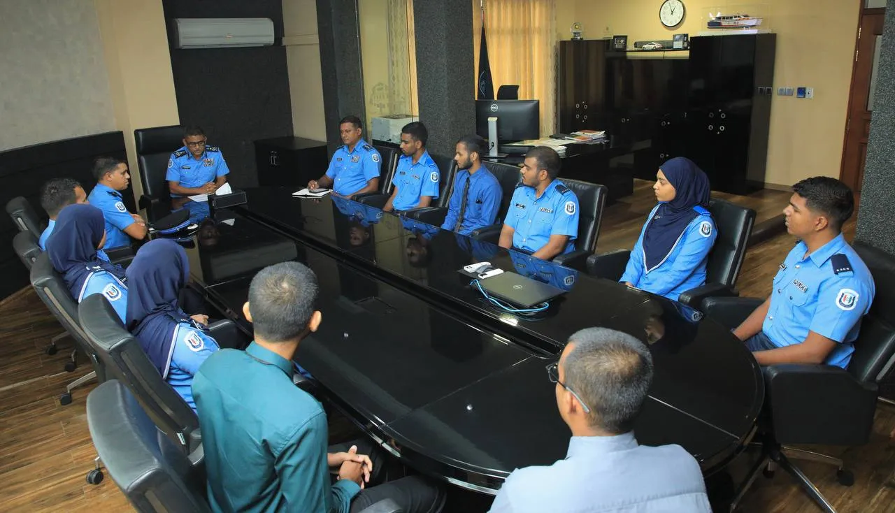 13 ފުލުހަކު ބައިނަލްއަގުވާމީ ތަމްރީނު ޕްރޮގްރާމްތަކެއްގައި ބައިވެރިވުމަށް ފުރައިފި
