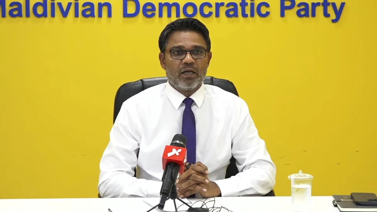 ކުރިއަށް އޮތް ދިހަ ދުވަހުގެ ތެރޭގަ ހިންގާ ސިޔާސީ ހަރާކަތްތައް ބޮޑު ތަނުން ވަރުގަދަ ކުރާނަން - އަހުމަދު އީސާ