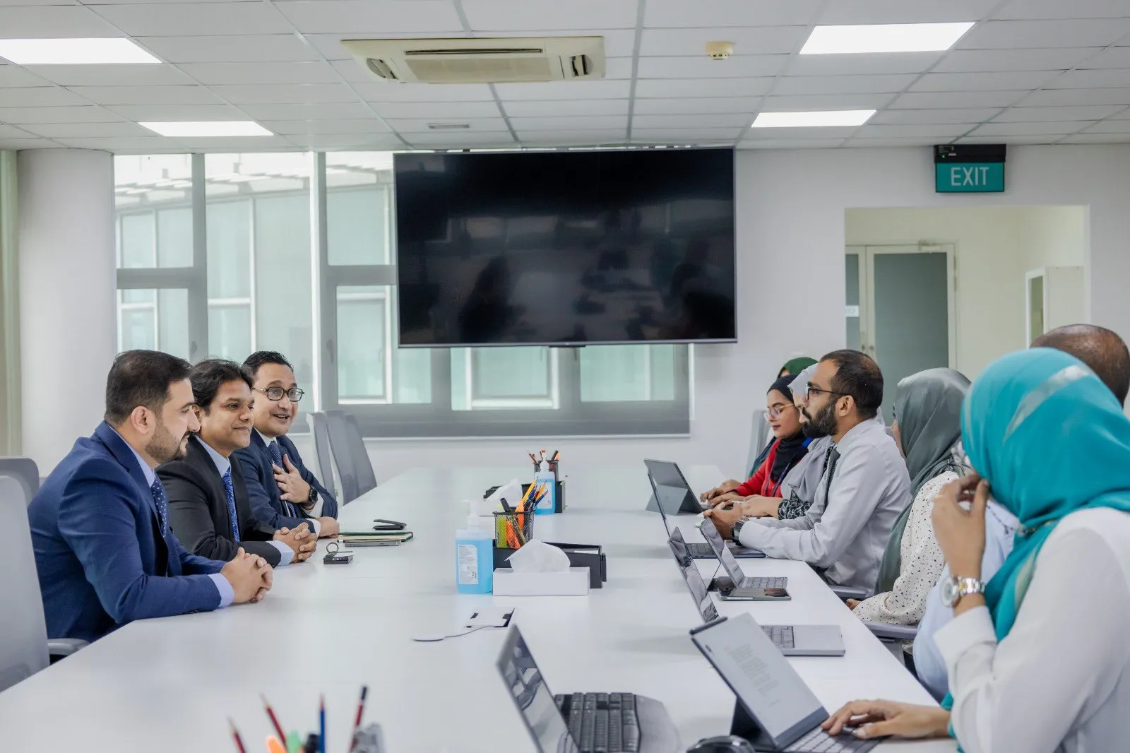 ކޮންޓެންޓެންޓް ކްރިއޭޓަރުންނަށް އާމްދަނީ ލިބޭނެ ގޮތް ފަހިކުރުމަށް ޓިކްޓޮކްގެ އިސްފަރާތްތަކާ މަޝްވަރާކޮށްފި