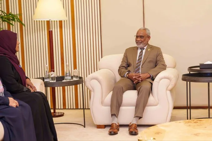 ރައްޔިތުންގެ މަޖިލީހުގެ ރައީސް ޓެންޒޭނިއާއަށް ފުރާވަޑައިގަންނަވައިފި