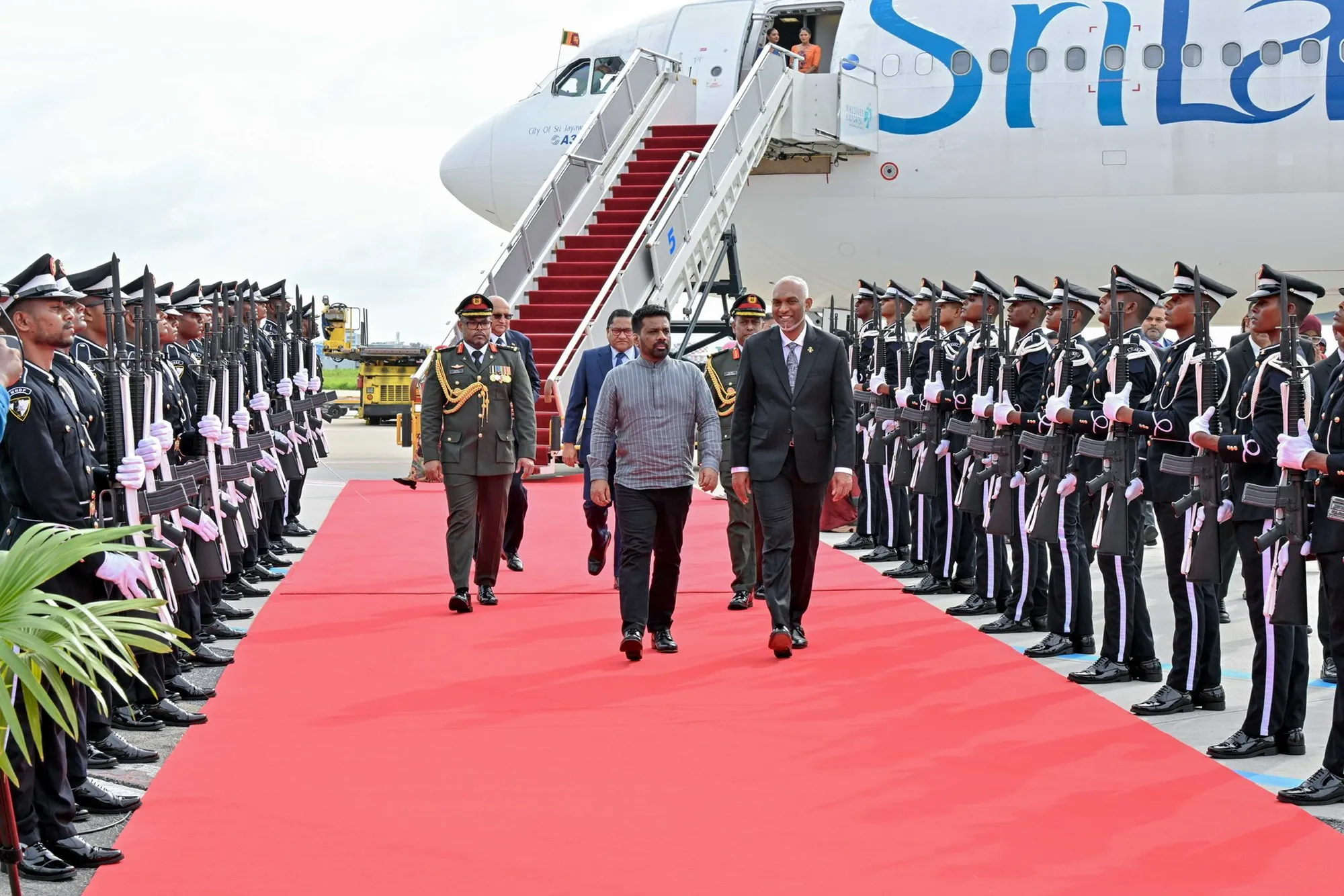 އަވައްޓެރި ސްރީލަންކާގެ ރައީސް އަނުރަ ކުމާރަ ދިސާނަޔަކަ ރާއްޖެ ވަޑައިގެންފި