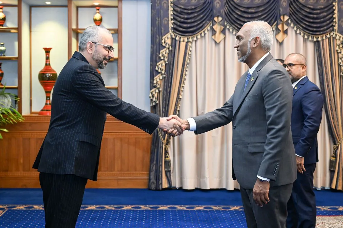 President Dr. Muizzu welcoming Dr Alireza Delkhosh, Ambassador of Iran (Photo/President's Office)