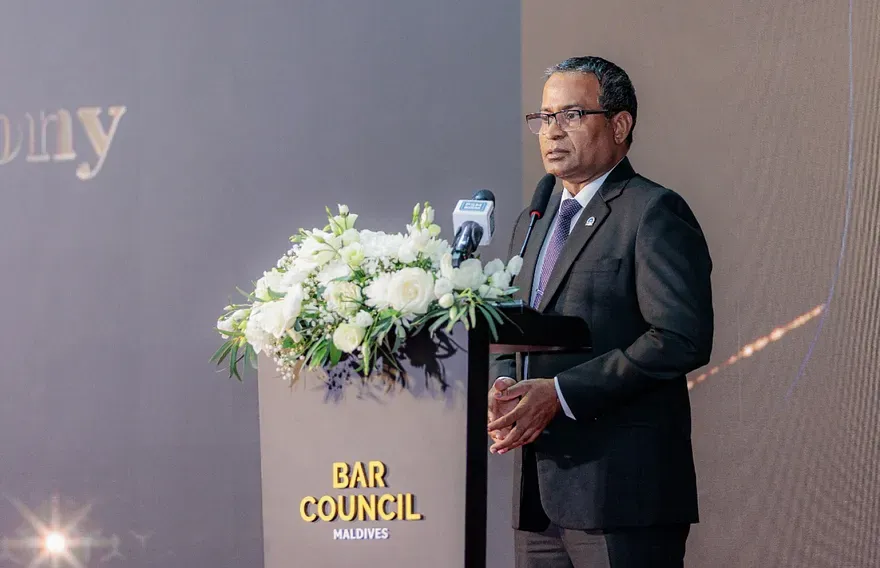 އުއްތަމަ ފަނޑިޔާރުގެ މުސާރަ މަޖިލީހުގެ ރައީސާ އެއްވަރަށް ބޮޑުކުރަން ފާސްކޮށްފި