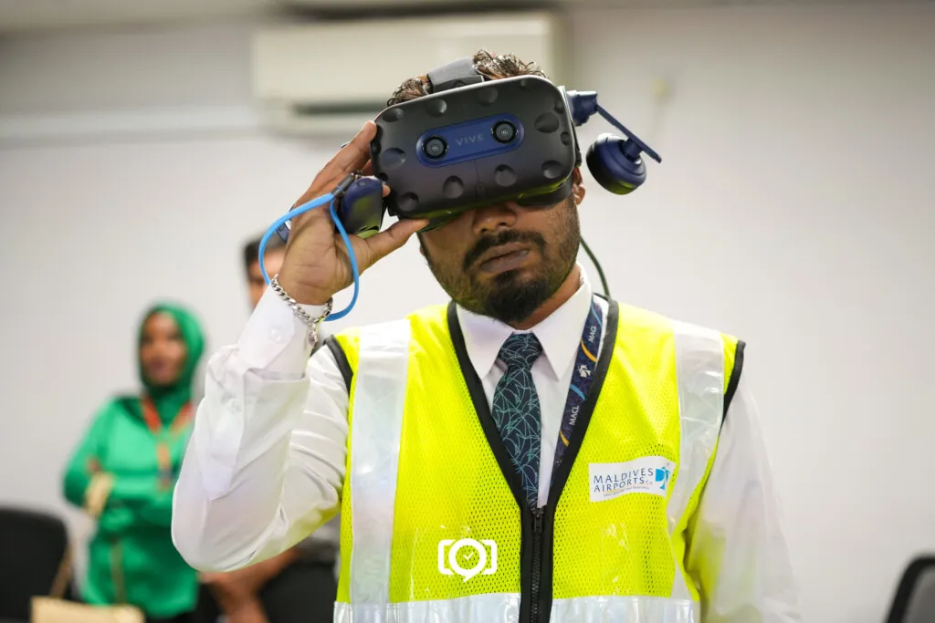 VR training. Source: Vaguthu