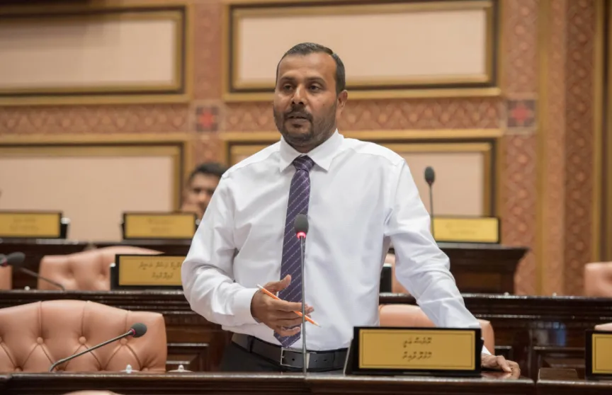 އީސީ އަށް މެންބަރުން އައްޔަންކުރުމުގެ ބާރު މަޖިލީހަށް ލިބޭ ގޮތް ހަދަން އިޞްލާހެއް ހުށައަޅައިފި
