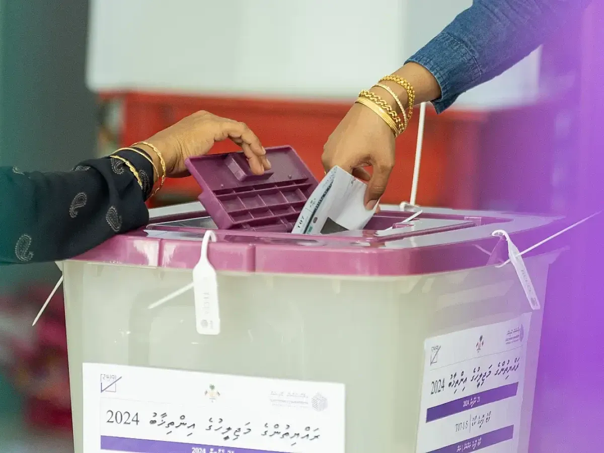 އިންތިހާބެއްގައި ވޯޓުލުން ކުރިއަށްދަނީ