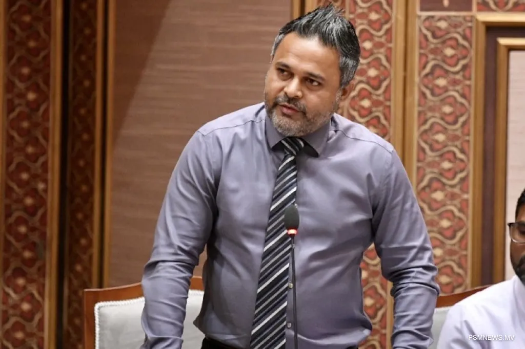 ކުރީ ސަރުކާރުން 25 ރުފިޔާގެ އަގުގައި މަސްވެރިންނަށް، އެއްވެސް ވަރަކަށް ފައިސާ ދީފައެއް ނުވޭ: ޝިޔާމް