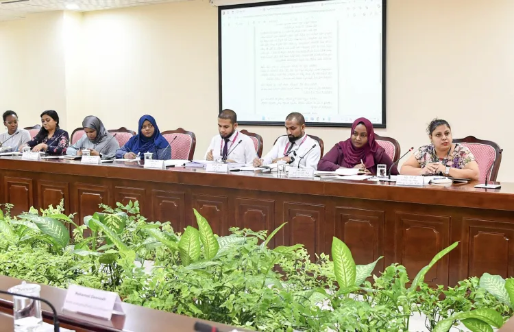 ދަރިންނަށް ދޭންޖެހޭ ހަރަދު ކަނޑައަޅަންވާނީ ބައްޕައިންގެ ހާލަތަށް ބަލާފައި: ފެމިލީ ކޯޓް