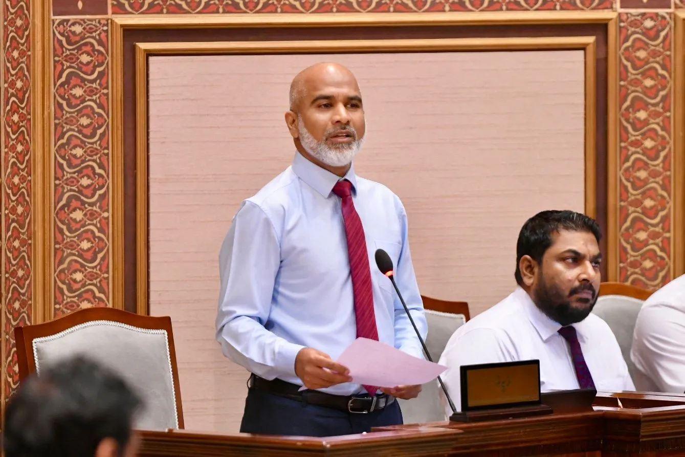 ދިރާސީ އަހަރަށް ގެންނަ ބަދަލުން ރިސޯޓް މުވައްޒަފުންނަށް ދައްޗެއް ނާންނާނެ: ޑރ. ޝަފީޢު