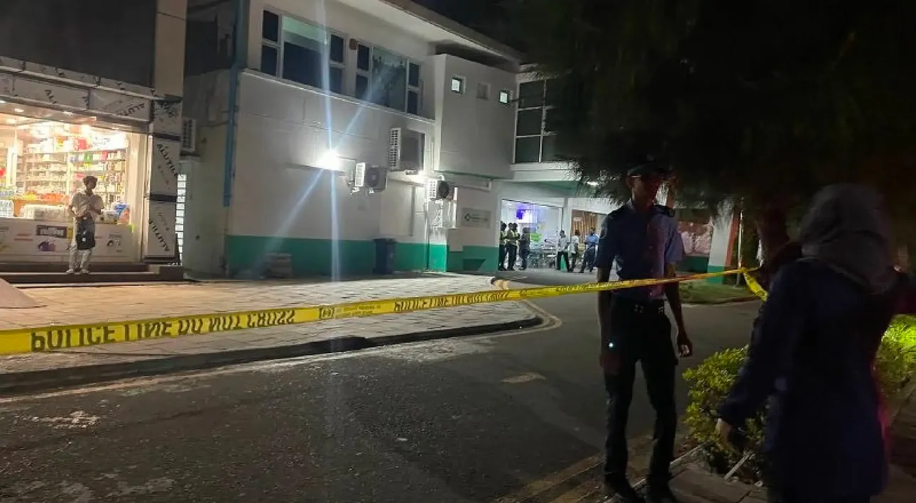 ބަންދުގައި ތިބި 17 ބިދޭސީން ކާނާ ވިހަވެގެން ފަރުވާ ދެނީ