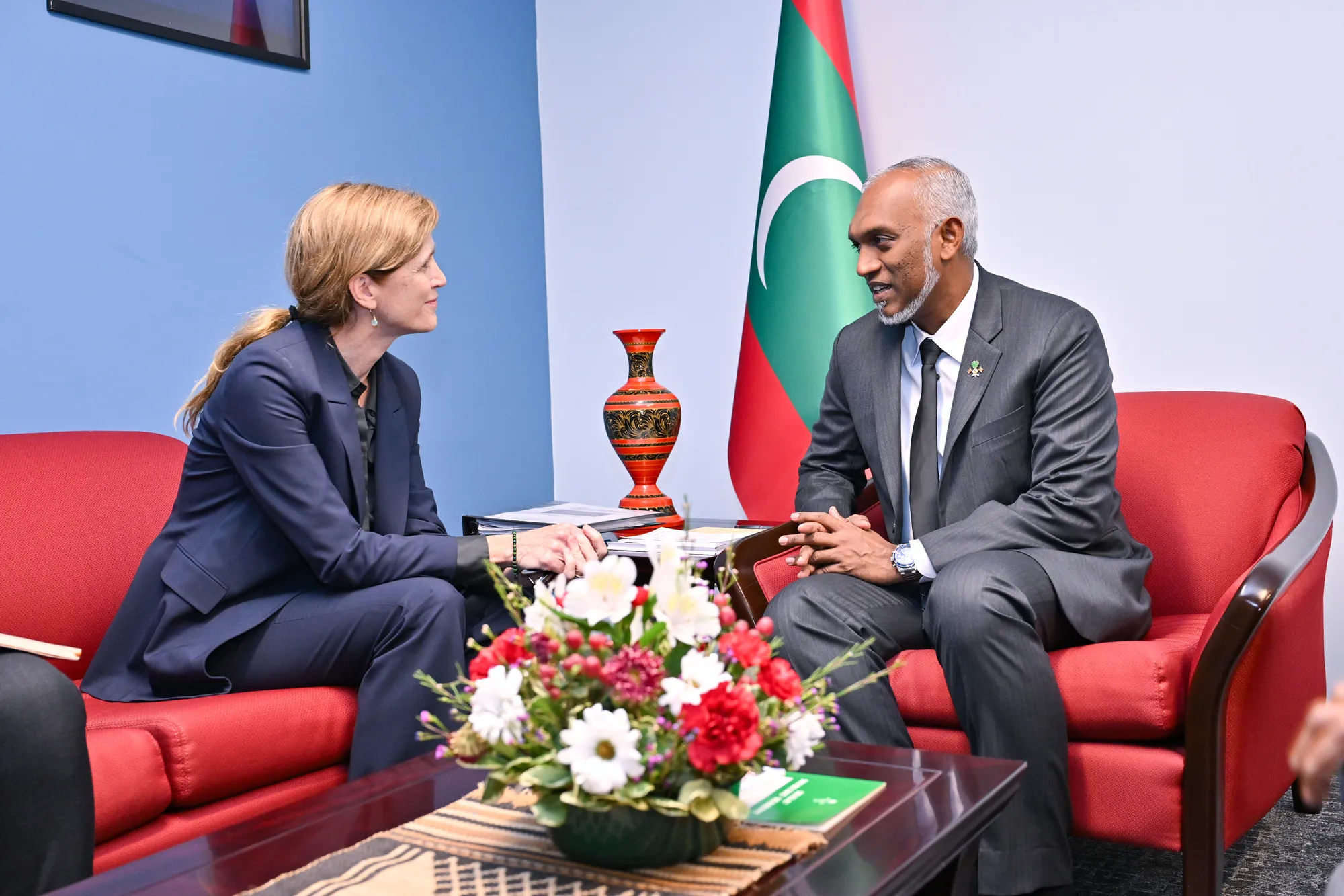 ރާއްޖެއިން ހުށަހަޅާފައިވާ މުހިންމު ޕްލޭންތަކަށް ޔޫއެސްއެއިޑްގެ ތައުރީފު!