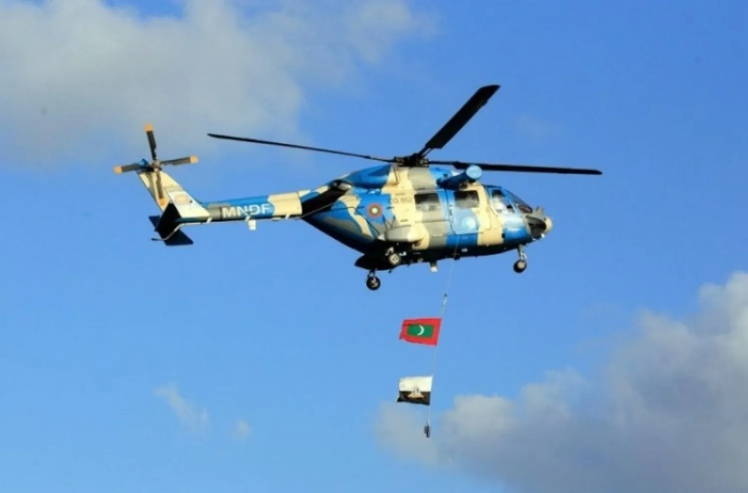 ހެލިކޮޕްޓަރު އޮޕަރޭޝަން ފެއްޓުމަށް އިއުލާންކުރުމުން 36 ފަރާތަކުން ކުރިމަތިލައްވައިފި: އަމީން