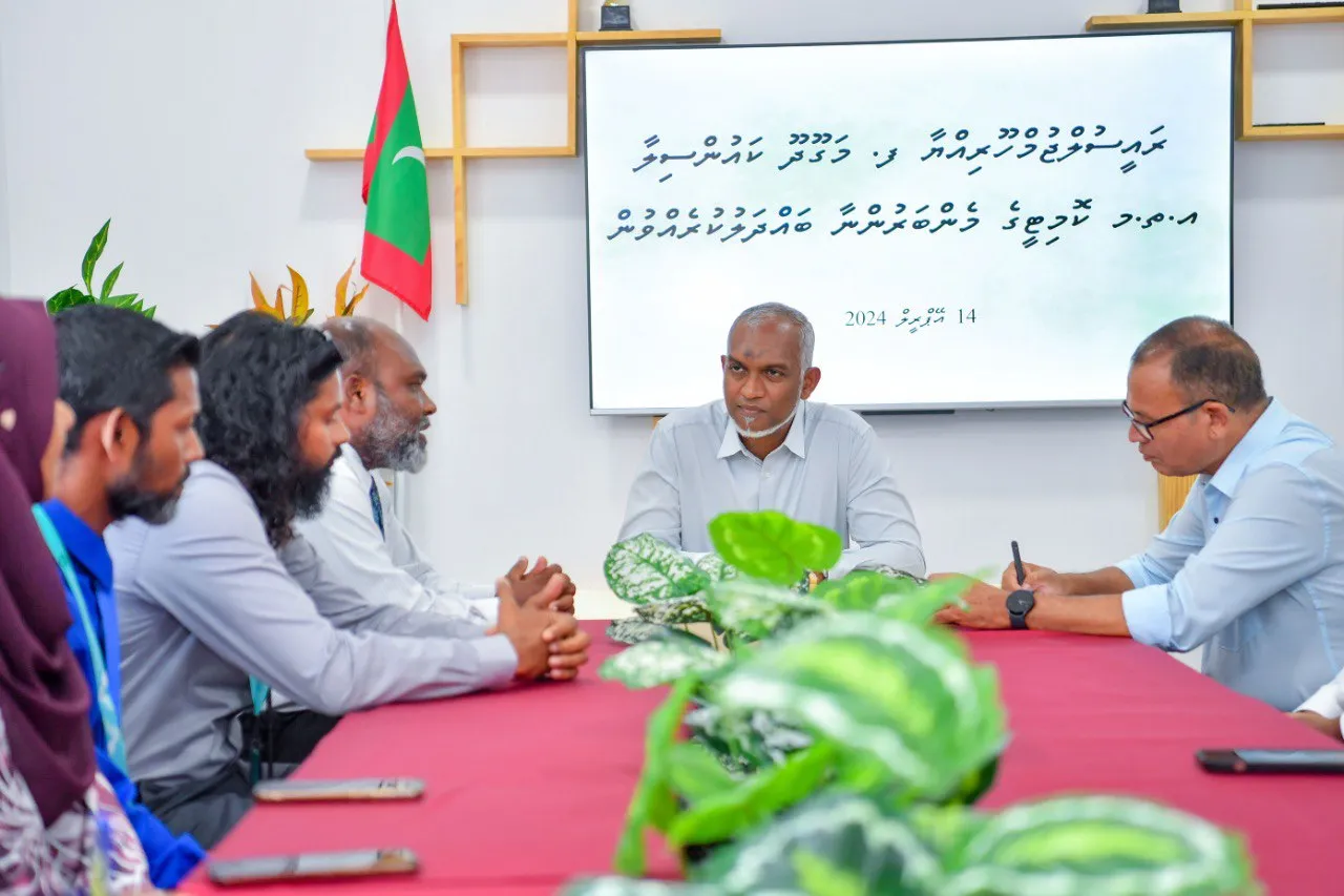 މަގޫދޫގެ އެއަރޕޯޓާއި ތަރައްގީގެ އެހެން މަޝްރޫއެއްވެސް ހުއްޓައިނުލައި ނިންމައިދޭނަން: ރައީސް ޑރ.މުޢިއްޒު